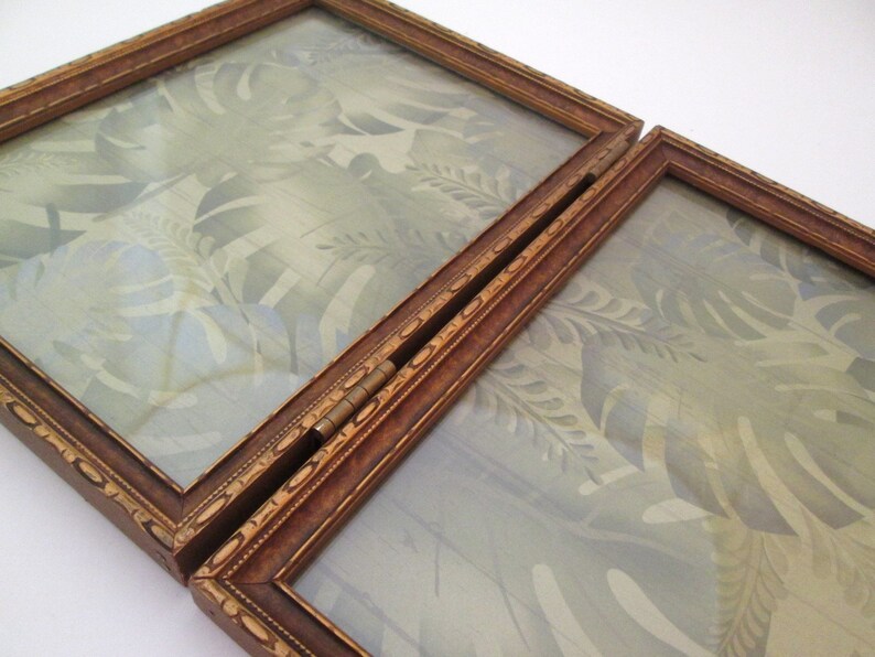 Vintage Double Photo Frame 6x8 Folding Image 0