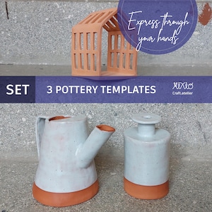 Op de afbeelding: Een set van drie pottenbakkerssjablonen. De afbeelding toont een terracotta-kleurige boogstructuur en twee keramische stukken: een gieter en een vaas. De keramische stukken zijn lichtblauw met terracotta bases. Tekst: "Druk je uit met je handen."