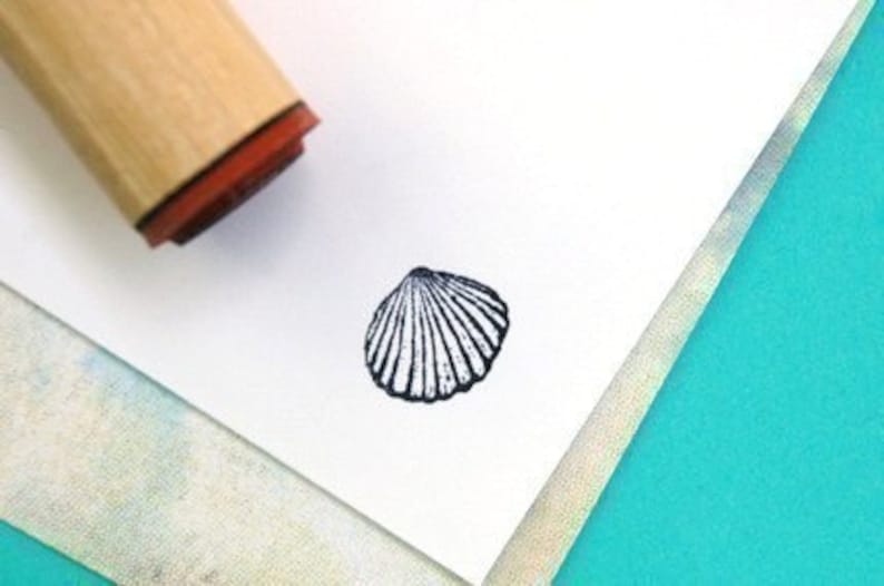 Clam Shell Rubber Stamp image 1