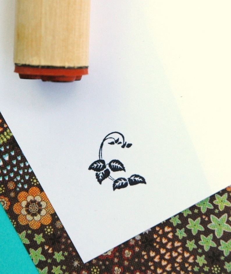 Delicate Vine Stamp