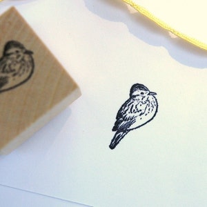 Sitting Bird  Rubber Stamp