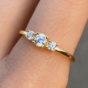 Drievoudige stenen ring Trilogiering Verlovingsring Verlovingsring Beloftering Goud Zilveren ring Reisring Trouwring Gesimuleerde diamanten ring