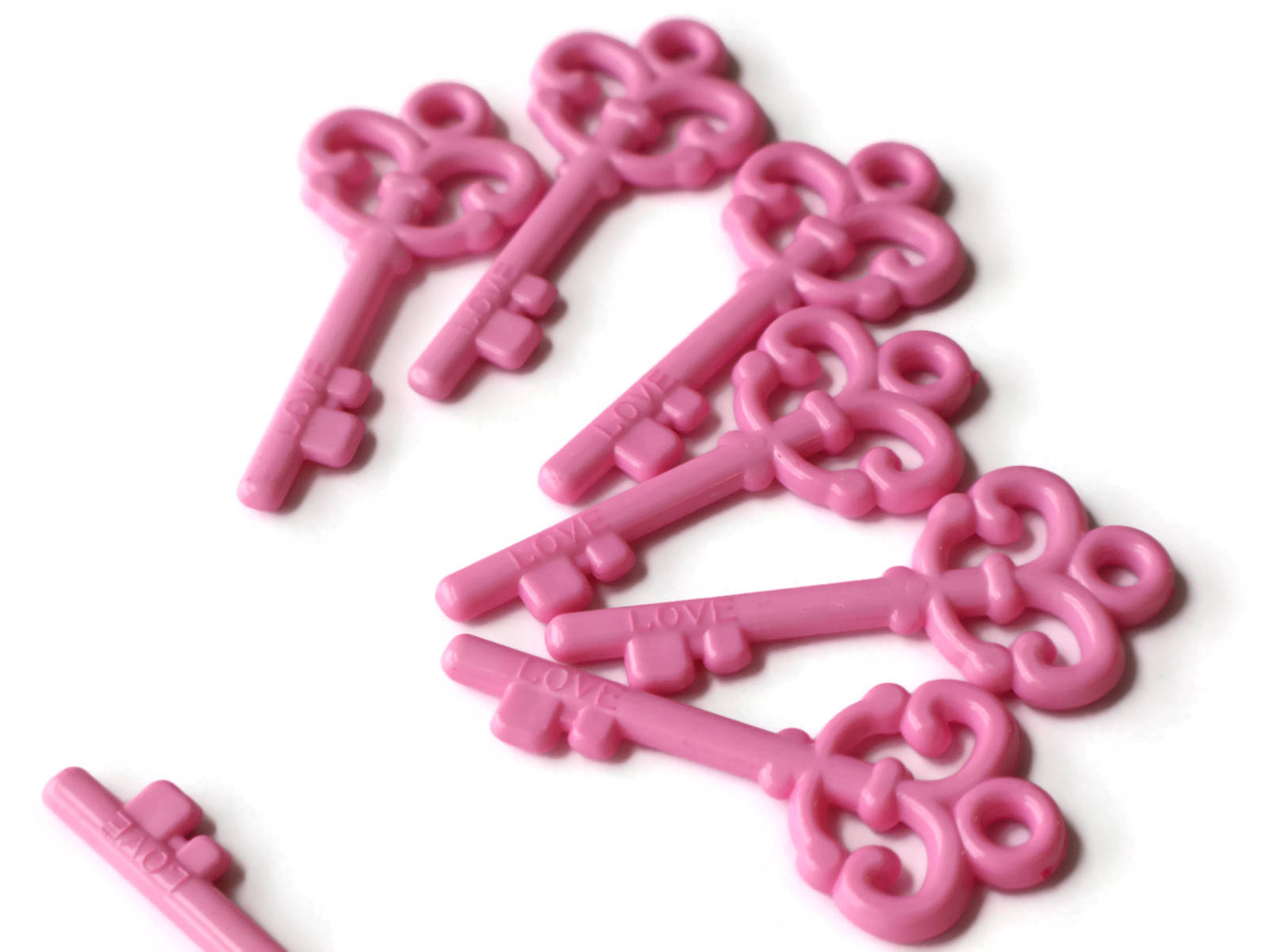 8 Bubblegum Pink Key Plastic Key Skeleton Key Love Key Charms Etsy Norway
