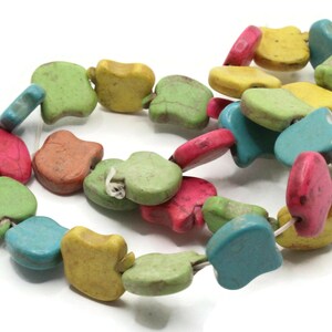 31 Perline di mela di colore misto da 15 mm Perline di turchese sintetico tinto Filo intero Forniture per la creazione di gioielli Perline di pietra tinta