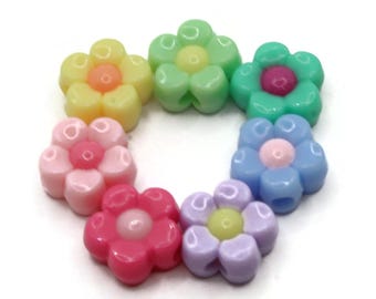 50 perles de fleurs de couleurs mélangées, 11 mm, grandes perles en plastique, perles de plantes acryliques à chaîne pour fabrication de bijoux, fournitures de perles, perles de marguerite arc-en-ciel