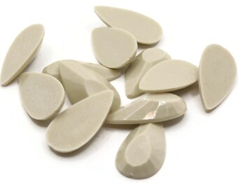 12 28mm Beige Faceted Teardrop Cabochons Vintage West Germany Plastic Cabochons Jewelry Making Beading Supplies