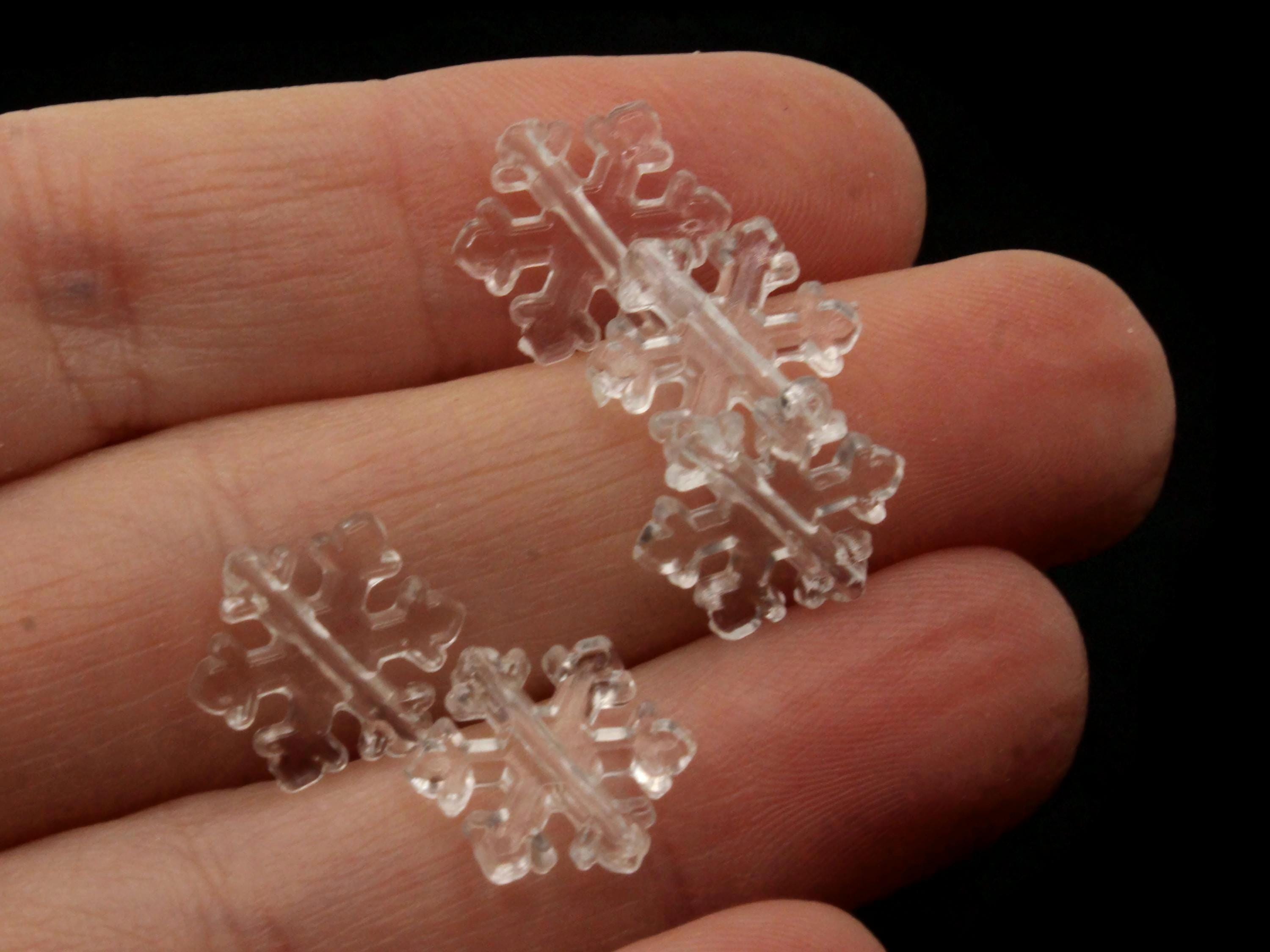 40 perline a forma di fiocco di neve in plastica acrilica trasparente da 15 mm, perline in resina kawaii per gioielli per bambini, perline
