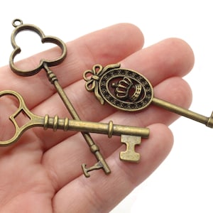 4 Mixed Antique Bronze Key Charms  Metal Skeleton Keys Pendants Beads Jewelry Making Beading Supplies