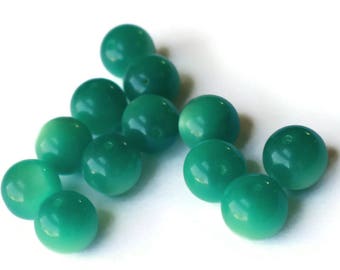 10 14mm Round Green Beads Vintage Beads Moonglow Lucite Beads Jewelry Making New Old Stock Craft Supplies Green Lucite Beads Moon Glow Bead