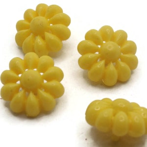 4 19mm Vintage Yellow Flower Plastic Shank Buttons Sewing Notions Jewelry Making Beading Supplies Sewing Supplies