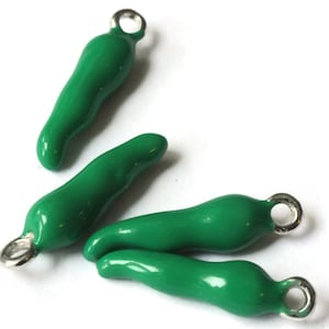 4 20mm Green Chili Pepper Charms Food Beads Small Enamel Charms Jewelry Making Beading Supplies Hot Pepper Charms, Vegetable Charm Smileyboy