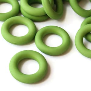 20 18mm Green Ring Beads Vintage Plastic Links Jewelry Making Beading Supplies Loose Beads Large Hole Donut Beads Spacer Beads
