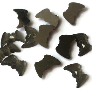 12 Vintage Bat Cabochons Halloween Cabs Mirror Back Black Cabochon Tiles 10 mm x 7 mm Biżuteria Tworzenie kartek Nail Art Animal Cabochon