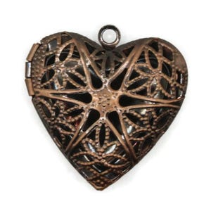 26mm Filigree Heart Locket Antique Copper Tone Brass Locket Charm Jewelry Making and Beading Supplies Diffuser Pendant
