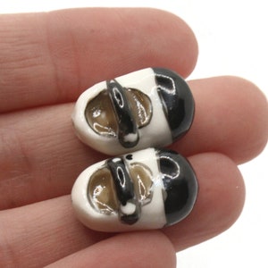 Cuentas de porcelana para zapatos con hebilla Cuentas para calzado en blanco y negro Cuentas de vidrio de porcelana Cuentas sueltas Cuentas en miniatura Suministros para hacer joyas con cuentas