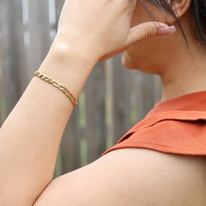 18K Gold Filled Figaro Bracelet, Adjustable Chain Bracelet Unisex Jewelry Thick 6mm Figaro Bracelet Waterproof Stainless-Steel Bracelet Gift