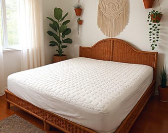 Seamless Custom Waterproof Mattress Protector, Any Size Family Bed, 18in Deep Pocket, Co-Sleeping