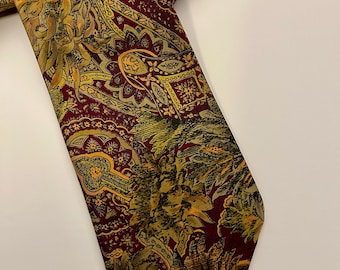 Purple Versante Paisley Necktie -- All Silk, Italy