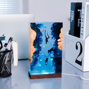 Diver Resin Lamp, Ocean Night Light, 3D Sea Lamp, Birthday Gift For Him, Cool Table Lamp, Custom Gift, Christmas Gift, Resin Ocean Light