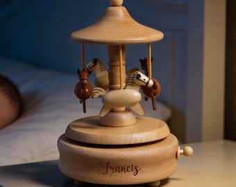 Caja de música de carrusel de madera personalizada, caja de música con nombre grabado, regalo para baby shower, recuerdo para recién nacido, juguetes personalizados para niños, regalos para niños