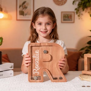 Hucha infantil de madera personalizada con letra, hucha con nombre personalizado, alcancía con letra imagen 4