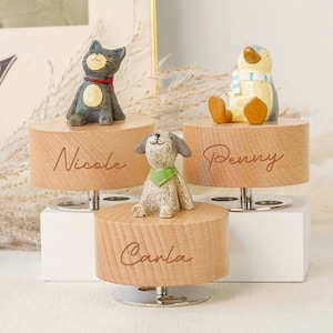 Caja de música de madera personalizada, caja de música de animales de madera grabada, caja musical de animales, juguete de madera para bebé, regalo personalizado para recién nacidos, primer cumpleaños para ella