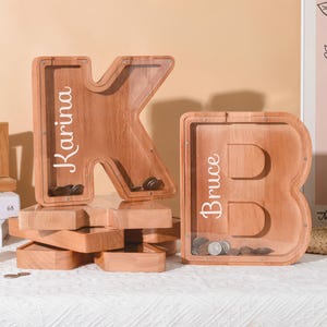 Hucha infantil de madera personalizada con letra, hucha con nombre personalizado, alcancía con letra imagen 3