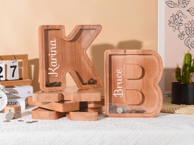 Hucha infantil de madera personalizada con letra, hucha con nombre personalizado, alcancía con letra imagen 3