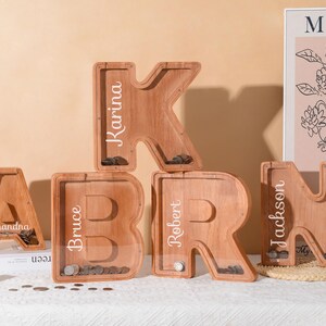 Hucha infantil de madera personalizada con letra, hucha con nombre personalizado, alcancía con letra imagen 9