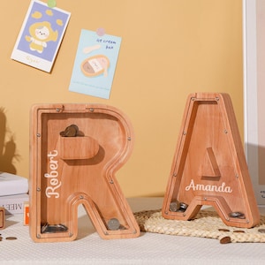 Alcancía de madera personalizada con letras, alcancía con iniciales personalizadas, alcancía de madera con letras de la A a la Z, alcancía con letras del alfabeto y nombre, regalo para niños