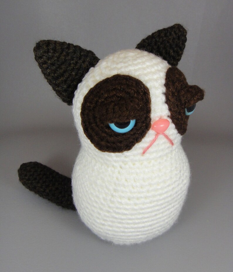 Grumpy Kitty PDF amigurumi crochet pattern image 3