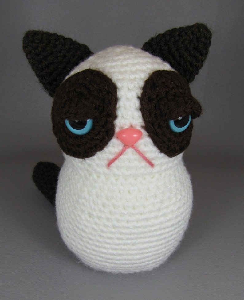 Grumpy Kitty PDF amigurumi crochet pattern image 4