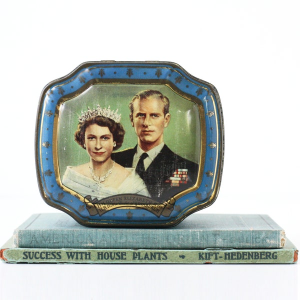 Vintage Queen Elizabeth Tin, Horner and Co Ltd, Queen Elizabeth II and Prince Phillip, Coronation Souvenir 1953