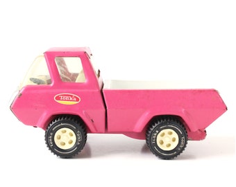 Vintage Pink Truck, Toy Tonka Truck, Vintage Tonka Truck, Vintage Home Decor, Vintage Pink Decor, Vintage Christmas, Toy Truck, Retro Toy