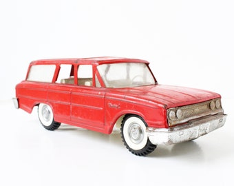 Vintage Buddy L Station Wagon, Red Toy Station Wagon, Red and White Car, Vintage Toy Car, Retro Style, Vintage Home Decor