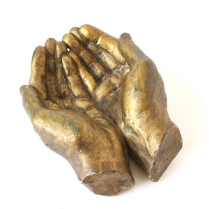 Mani d'oro vintage, scultura di mani in gesso, arredamento vintage per la casa, porta biglietti da visita, oggetto religioso vintage, vernice scheggiata