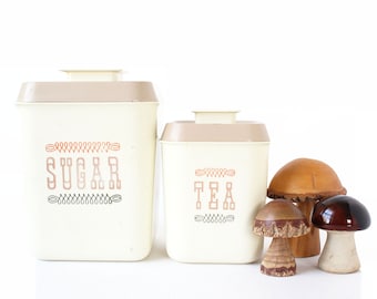 Vintage Kitchen Containers, Sugar Tea Containers, Retro Plastic Containers, Retro Kitchen, Retro Style, Vintage Kitchen, Vintage Home