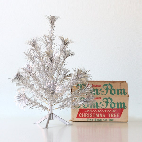 Vintage aluminio Pom Pom árbol, 2 metros de altura, estrella banda Co. Sparkler árbol, con caja original