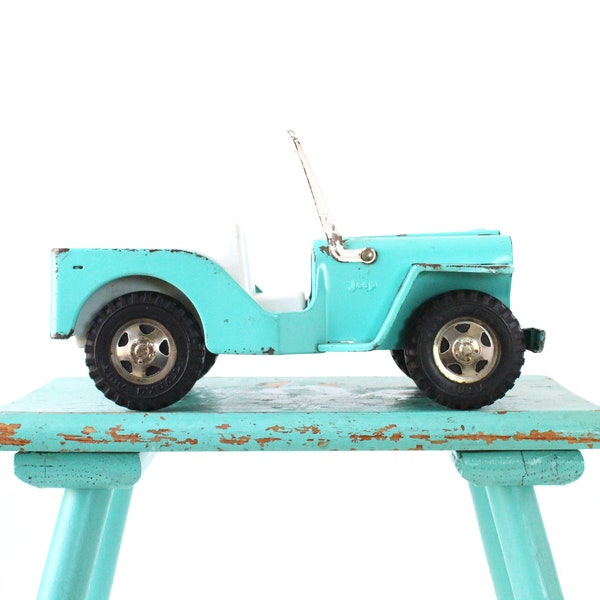 Vintage Tonka Jeep, Turquoise Tonka Jeep, Retro Toy Jeep Truck, Retro Home Decor, Vintage Hom Decor