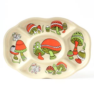 Vintage Mod Mushroom Tray: Retro Home Decor