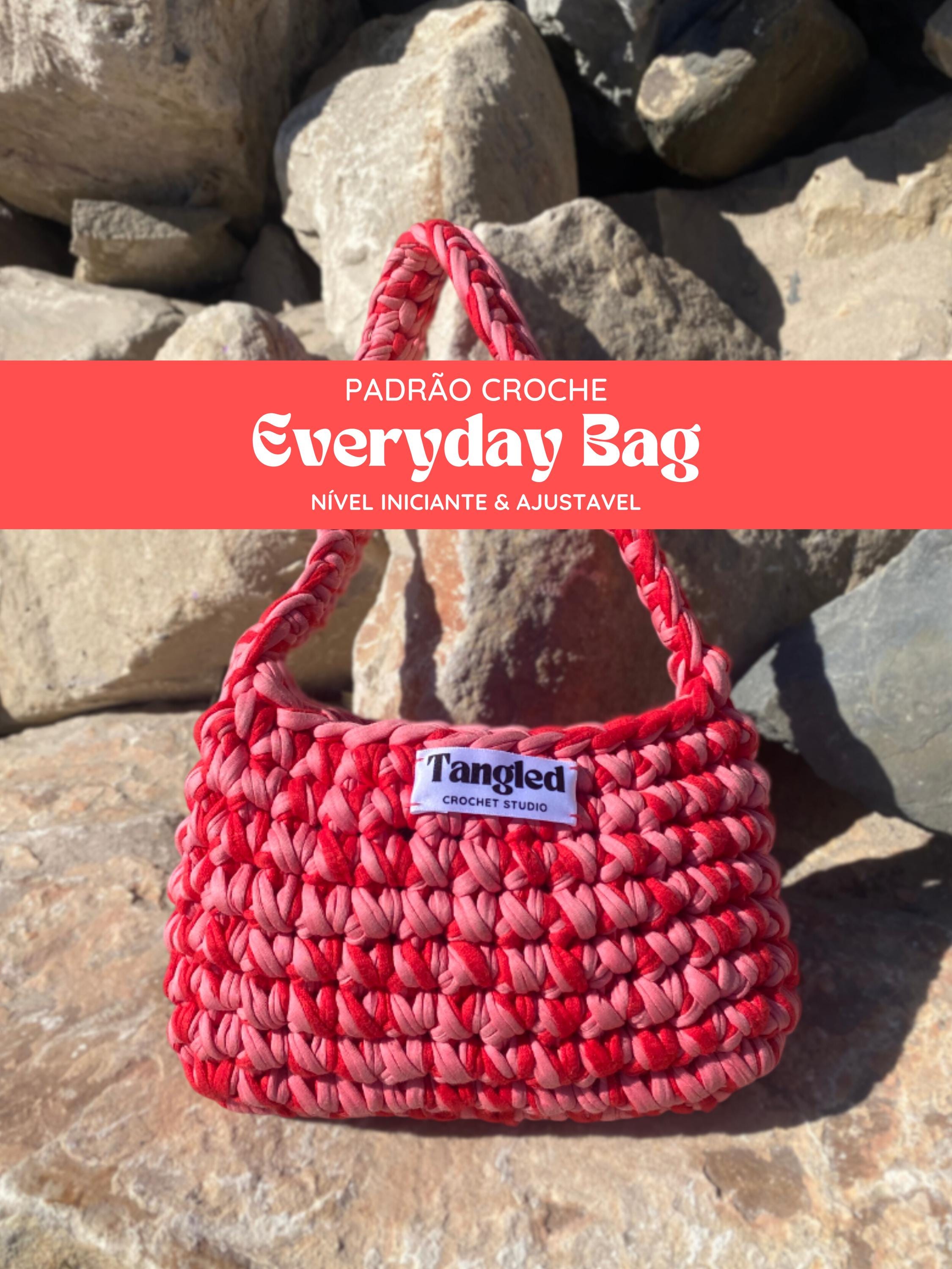 40 Crochet Shoulder Bags with Crossbody Bags, Tote Bags, and Bucket Bags 7 Crochet Shoulder Bag Chunky T-Shirt Yarn Handbag Beginner