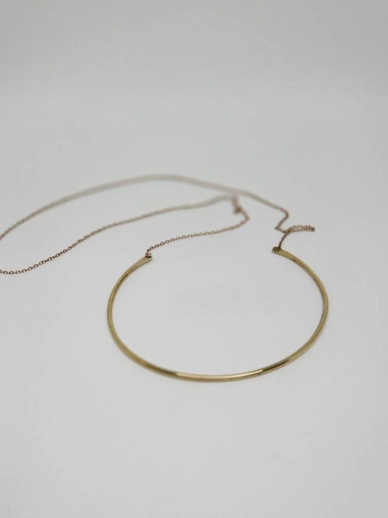 Brass circle necklace with 22 chain image 4