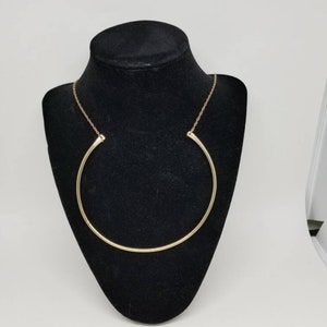 Brass circle necklace with 22 chain image 3