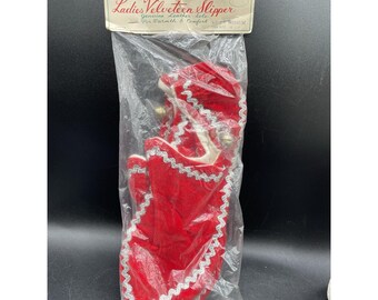 Vintage Ladies Velveteen Slippers Leather sole Christmas Red bell Sz Med 6-7 NEW