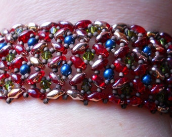 Tutoriel PDF MOTIF DE PERLES : Manchette Superduo en perles de cristal avec fenêtre de taverne