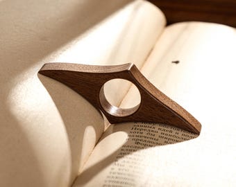 Thumb Book Page Holder, Wooden Book Page Holder, Gift For Bookworms, Gift For Book Lovers, Book Accessories, Gifts For Reader, Birthday Gift