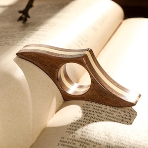 Wooden Thumb Page Holder, Wooden Book Page Holder, Gift For Bookworms, Gift For Book Lovers, Book Accessories, Page Spreader, Birthday Gift