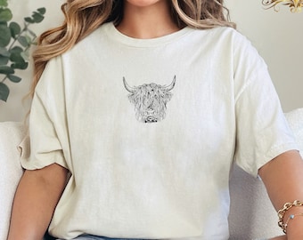 Embroidered Scottich Cow Tshirt, Farm Animal Shirt, Bull Cottagecore Shirt, Bull Shirt, Cottage Core, Aesthetic Shirt, Cow T-shirt, Farm Tee