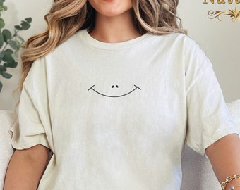 Embroidered Happy Face Tee, Smile Shirt, Happy T-Shirt, Embroidered Tee, Embroidered Shirt, Retro Happy Face Shirt, Smiley Shirt