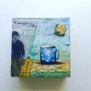 Tee-Zeit veränderte Kunst surrealcollage Original